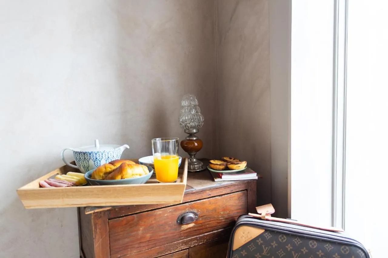 Guest house Heart Of Lisbon Private Room With Balcony